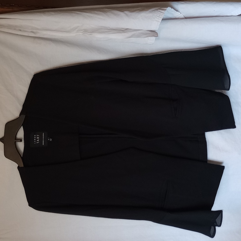 Lemon Tart Black bell blazer!